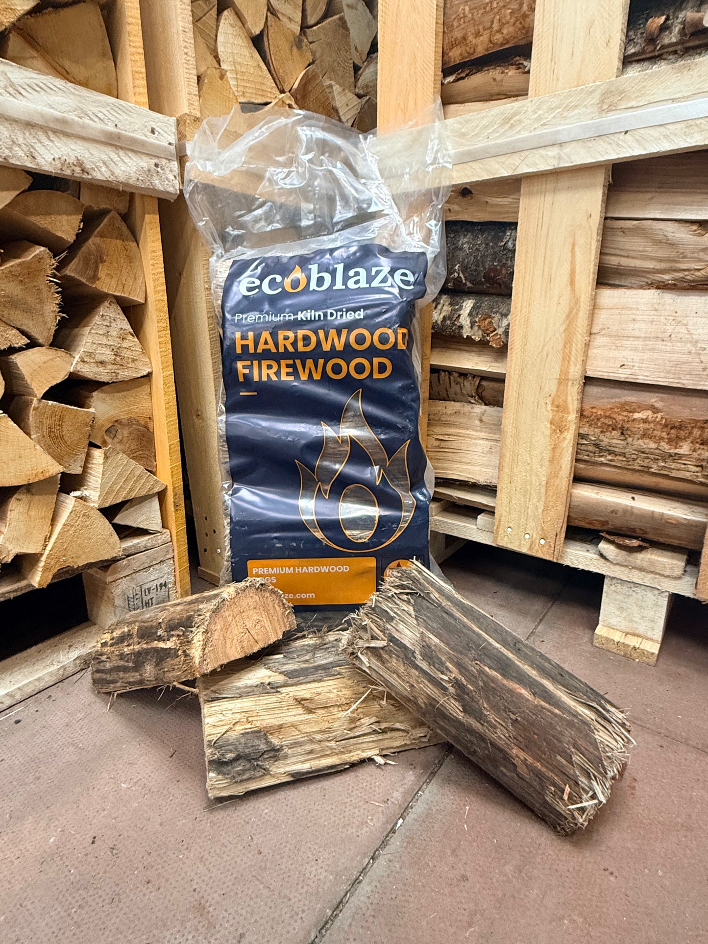 Hardwood Bag Premium Kiln Dried Logs